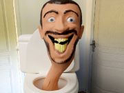 Spil Skibidi Toilet Jigsaw online