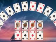 Spil Halvmåne Solitaire  online