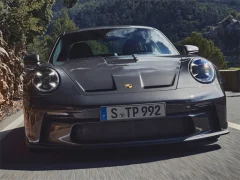 Spil Porsche 911 GT3 Touring Slide online