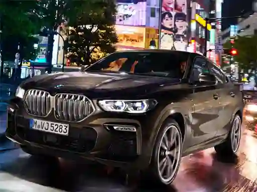 Spil BMW X6 M50I online