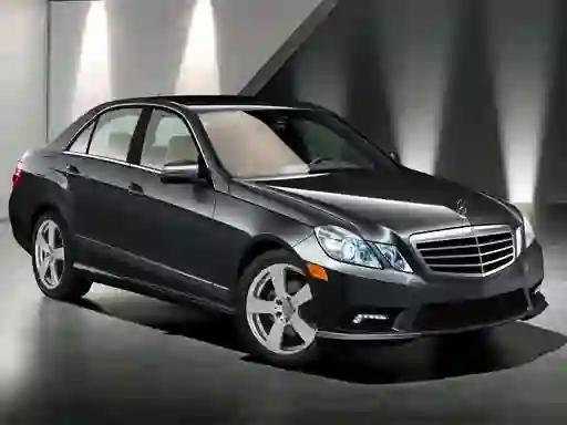 Spil E-Class Sedan Puzz online