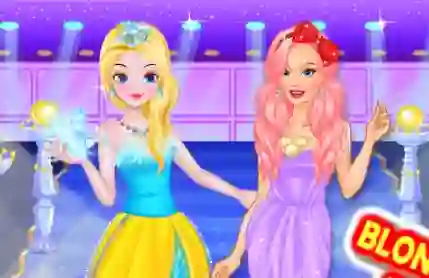 Spil Blonde Vs Readhead Fashion Show online