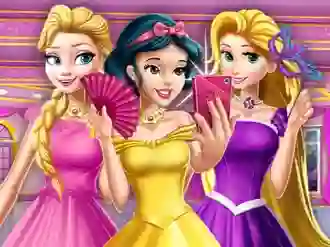 Spil Princesses At Masquerade online
