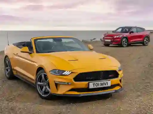 Spil Ford Mustang California Special Slide online