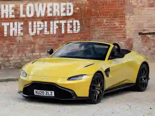 Spil Aston Martin Vantage Roadster online