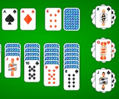Spil Klondike Solitaire 4 dragter  online